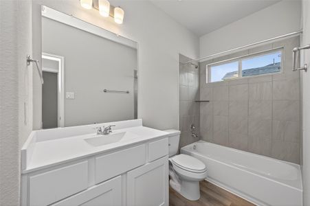 New construction Single-Family house 304 Emerald Thicket Ln, Huffman, TX 77336 - image 4