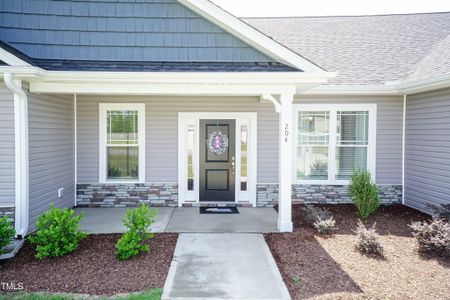 New construction Single-Family house 104 Newport Landing Lndg, Unit 100, Garner, NC 27529 - photo 0