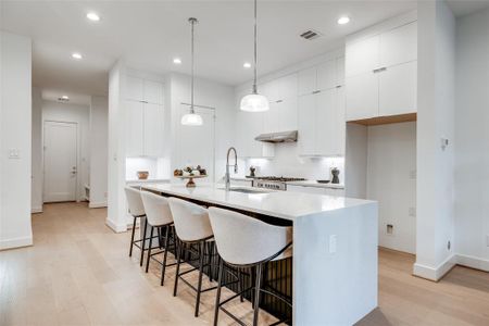 New construction Single-Family house 1935 W Clay St, Houston, TX 77019 null- photo 7 7