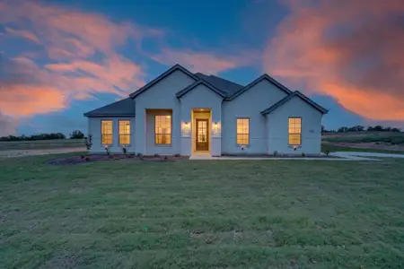 New construction Single-Family house 504 Clifton Ct, Springtown, TX 76082 plan McKinley V - image