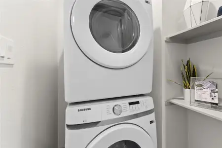 New construction Single-Family house 64 Dipping Ln, Houston, TX 77076 plan 9215 - image 14