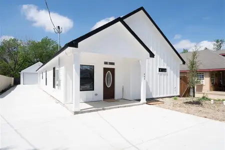 New construction Single-Family house 643 Rayenell Ave, Dallas, TX 75217 - image