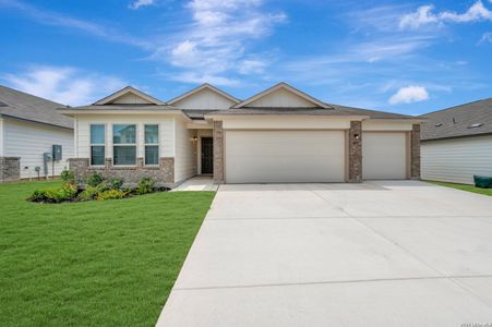 New construction Single-Family house 1037 Eagle Xing, Seguin, TX 78155 plan Freestone - image