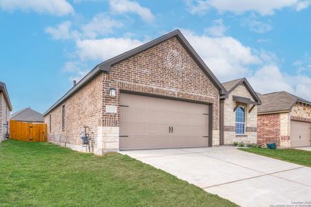 New construction Single-Family house 9519 Crestway Rd, Converse, TX 78109 - photo 0