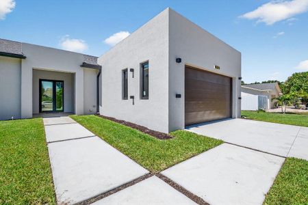 New construction Single-Family house 3920 Espan Ct, Palm Springs, FL 33461 - image