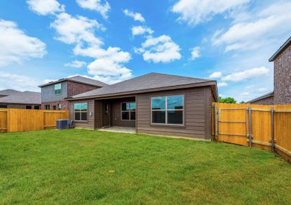 New construction Single-Family house 946 Clark Dr, Ferris, TX 75125 null- photo 15 15