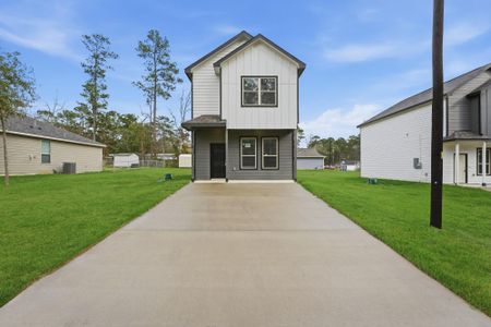 New construction Single-Family house 15618 Sycamore Dr, Montgomery, TX 77356 - image