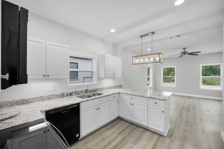 New construction Single-Family house 407 N Dallas St, Rice, TX 75155 null- photo 10 10