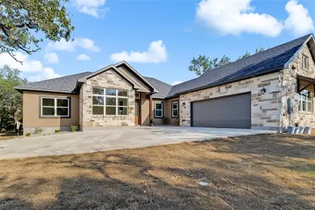 New construction Single-Family house 122 Creekside Cv, Marble Falls, TX 78654 - image
