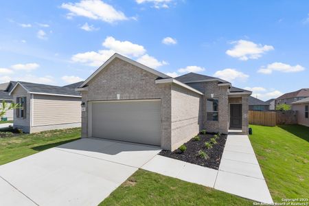 New construction Single-Family house 421 Horizon Pl, Seguin, TX 78155 - image
