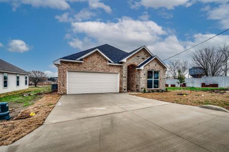 New construction Single-Family house 700 N Church St, Ferris, TX 75125 null- photo 1 1