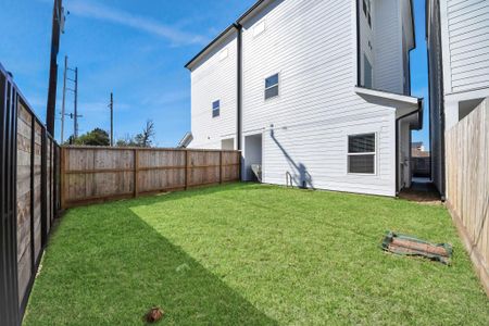 New construction Single-Family house 1102 Mansfield St, Unit A, Houston, TX 77091 - image 4