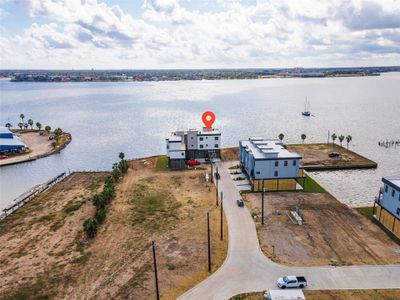 New construction Townhouse house 4405 Davis Ln, Seabrook, TX 77586 - image