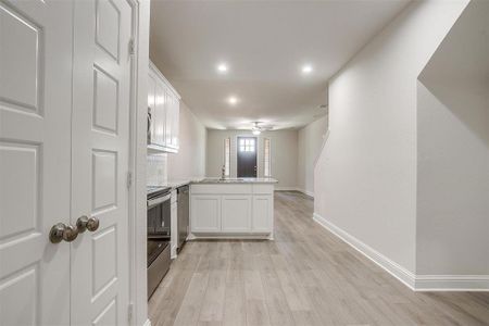 New construction Townhouse house 6819 Robert Reed Dr, Arlington, TX 76001 - image 6