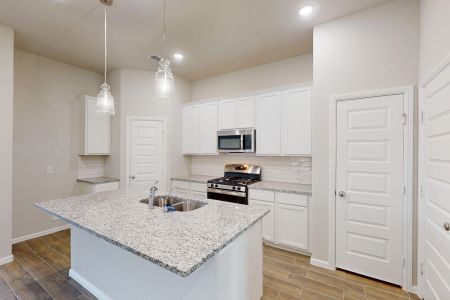 New construction Single-Family house 7416 Sunset Valley Ln, Denton, TX 76249 plan Kingsley - 40' Smart Series - image 4