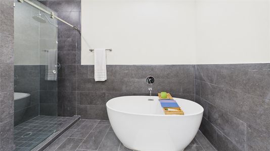 New construction Single-Family house 3073 Hicks St, Houston, TX 77007 - image 6