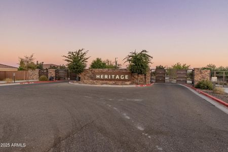 New construction Single-Family house 17347 W Chama Dr, Surprise, AZ 85387 Pinnacle Plan 1005- photo 72 72