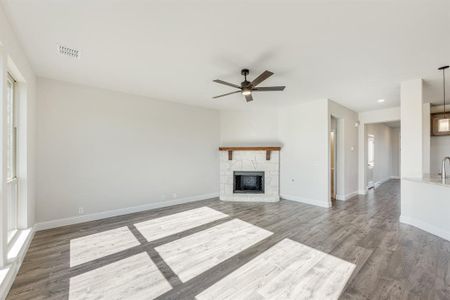 New construction Single-Family house 4453 Blue Mist Dr, Fort Worth, TX 76036 Dewberry III- photo 32 32