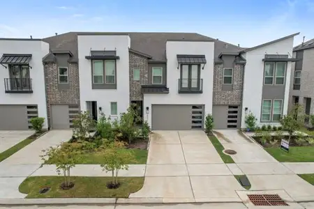 New construction Townhouse house 19911 Curved Steel Dr, Cypress, TX 77433 - image
