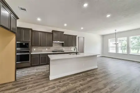 New construction Single-Family house 5334 Camp Creek Rd, Baytown, TX 77523 - image 6