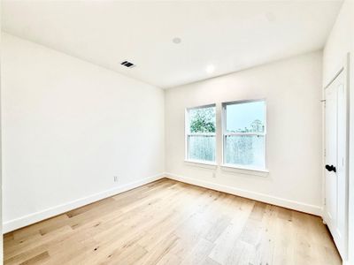 New construction Single-Family house 923 Fisher St, Unit A, Houston, TX 77018 - image 17