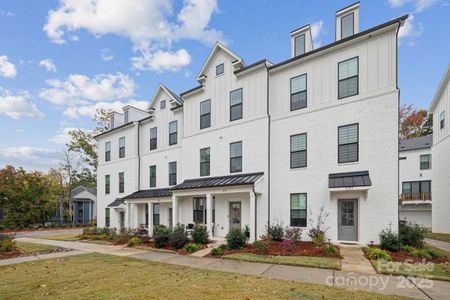 New construction Townhouse house 2318 Magnolia Blossom Wy, Charlotte, NC 28211 - image
