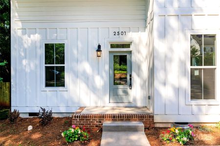 New construction Single-Family house 2501 Elon St, Charlotte, NC 28208 - image