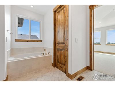 New construction Single-Family house 881 Loess Ln, Windsor, CO 80550 - photo 27 27