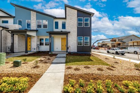 New construction Townhouse house 5686 N Killarney Ct, Aurora, CO 80015 plan 2630 - image