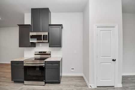 New construction Single-Family house 18728 Loom Dr, Montgomery, TX 77306 plan Bluebonnet - image 10