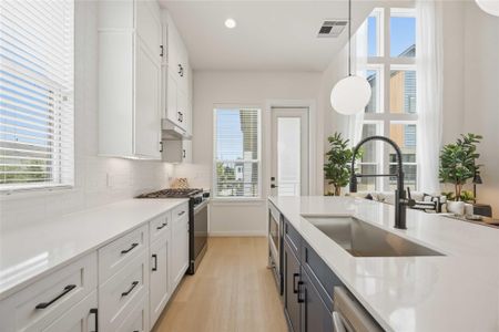 New construction Single-Family house 817 Thornton Rd, Unit F, Houston, TX 77018 plan 9384 - image 7
