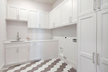 New construction Single-Family house 111 Wellington Row Rd, Houston, TX 77024 - image 10