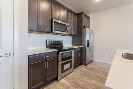 New construction Condo/Apt house 505 N Aria Way, Fort Collins, CO 80524 - photo 21 21