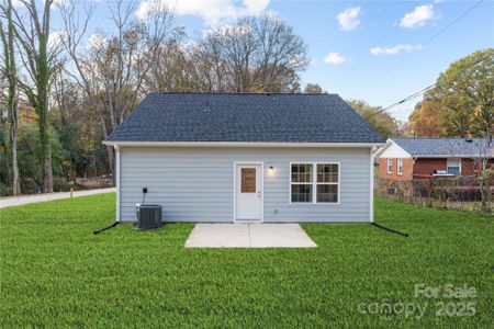 New construction Single-Family house 6321 Rockwell Blvd W, Charlotte, NC 28269 null- photo 1 1