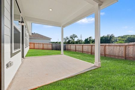 New construction Single-Family house 11025 Ondrea Dr, Willis, TX 77318 - image 2