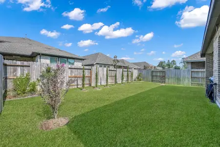 New construction Single-Family house 623 Sand Branch Dr, Conroe, TX 77304 - image