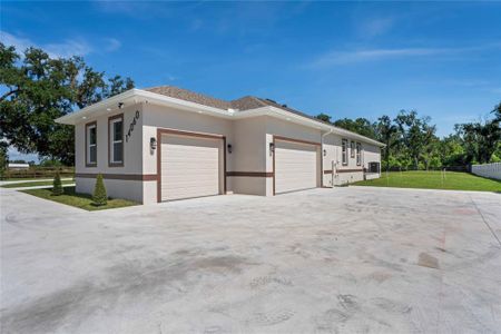 New construction Single-Family house 14060 Sydney Rd, Dover, FL 33527 - image