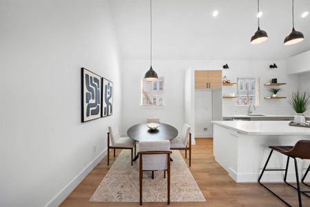 Dining space outfitted for a nice long table!