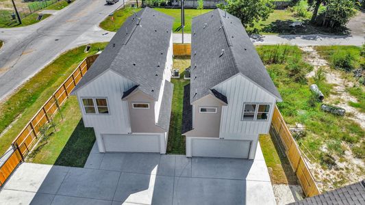 New construction Single-Family house 4133 E Toliver St, Houston, TX 77016 - image