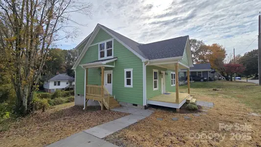New construction Single-Family house 316 S Hill St, Gastonia, NC 28052 - image