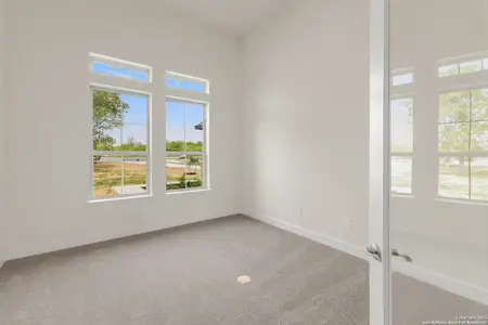 New construction Single-Family house 649 Legend Park Dr, Castroville, TX 78009 - image 16