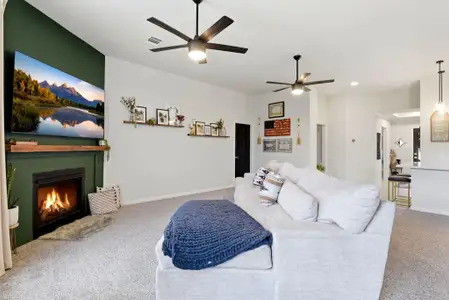 New construction Single-Family house 2109 Amistad Rd, Dickinson, TX 77539 - image 19