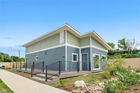 New construction Single-Family house 1953 Blackhawk St, Aurora, CO 80011 - image