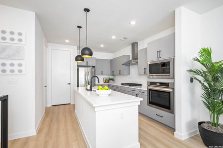 New construction Condo house 719 E Locust, Unit 2110, San Antonio, TX 78212 - image 3
