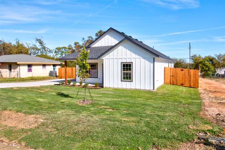 New construction Single-Family house 205 John Fielder, Sherman, TX 75092 - photo 0