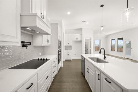 New construction Single-Family house 4602 Thistle Dr, Midlothian, TX 76065 plan Concept 2404 - image 9