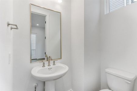 New construction Single-Family house 806 Fisher St, Unit C, Houston, TX 77018 - image 5