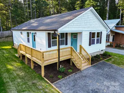New construction Single-Family house 176 Pisgah Dr, Brevard, NC 28712 - image