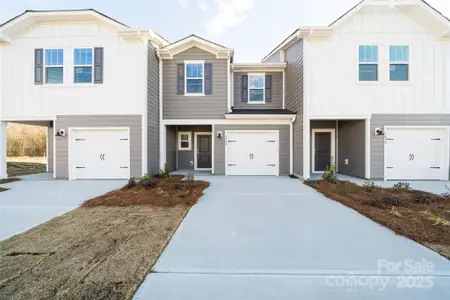 New construction Townhouse house 8016 Hidden Springs Trl, Charlotte, NC 28216 plan Topaz - image