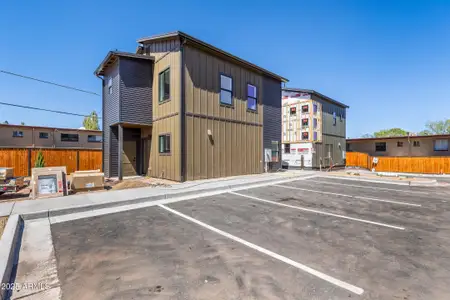 New construction Single-Family house 302 W Oak Ave, Unit 1, Flagstaff, AZ 86001 - image